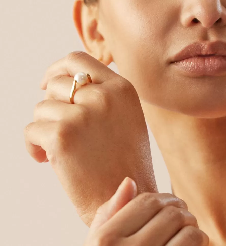 Monica Vinader Chunky Rings | Nura Round Pearl Ring